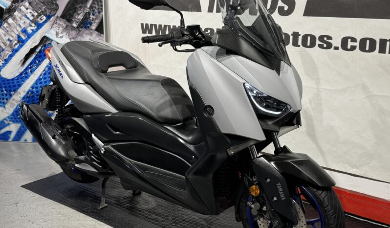 YAMAHA XMAX 125